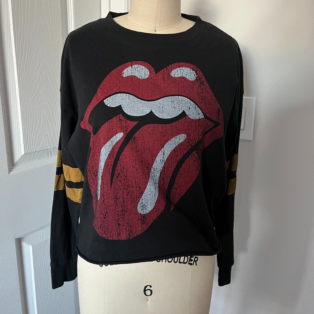 The Rolling Stones Women's Varsity Graphic T-Shirt Distressed Tongue Lips Size M